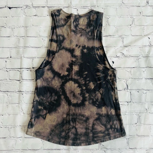 Bleach Tie Dye Muscle Tank (small) - Picture 4 of 4